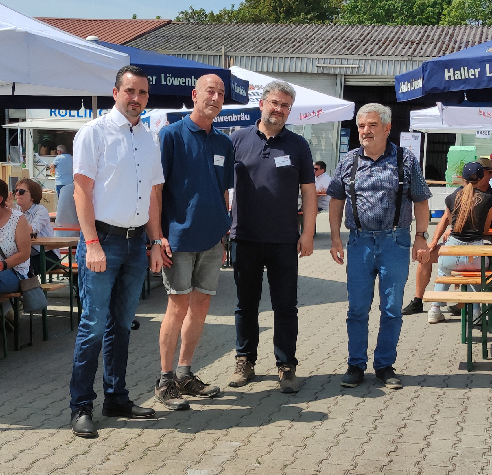 Eröffnungsfeier in Rosengarten bei strahlendem Sonnenschein Wiedmann